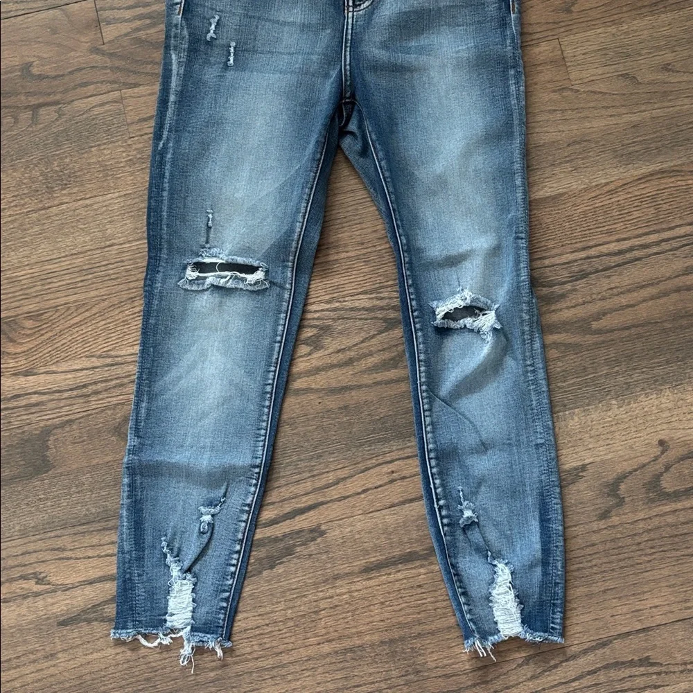 Stylish Ankle Jeans in Classic Blue
